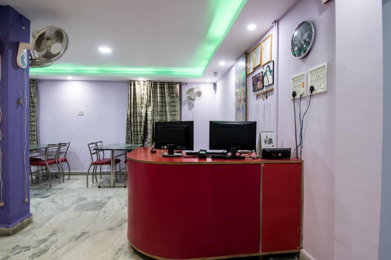 Oyo 24087 Viraj Hotel Danapur Eksteriør bilde
